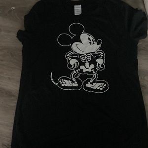 Black Disney Mickey skeleton glow in the dark tee